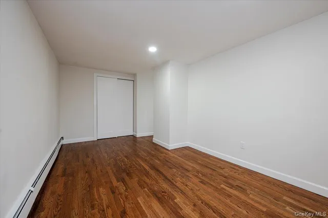 $799,000 | 571 Center Dyre Avenue, West Islip, NY 11795