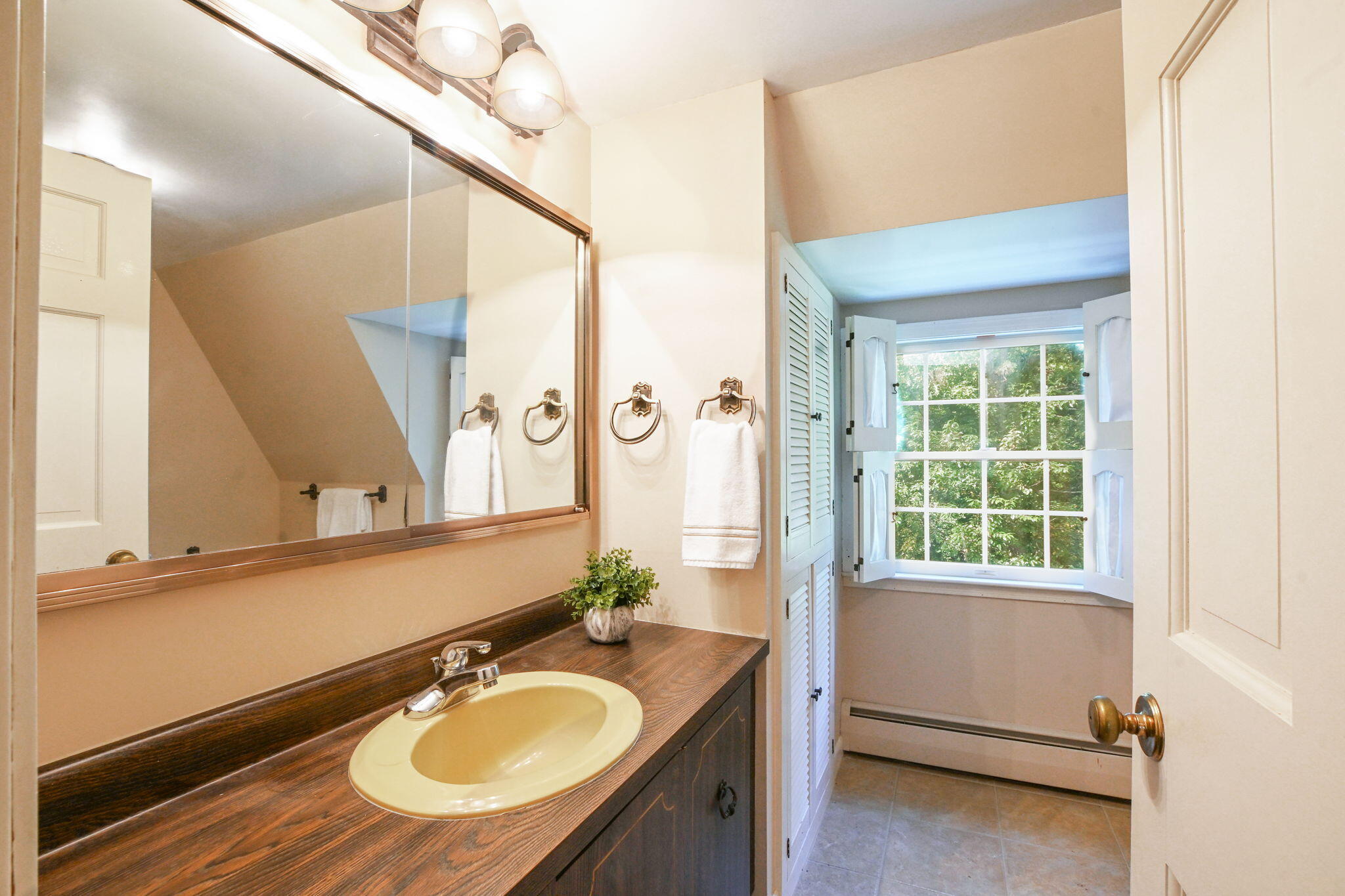 9 Faunce Mountain Road Sandwich, MA 02563 - Photo 20 of 28 Full Bath