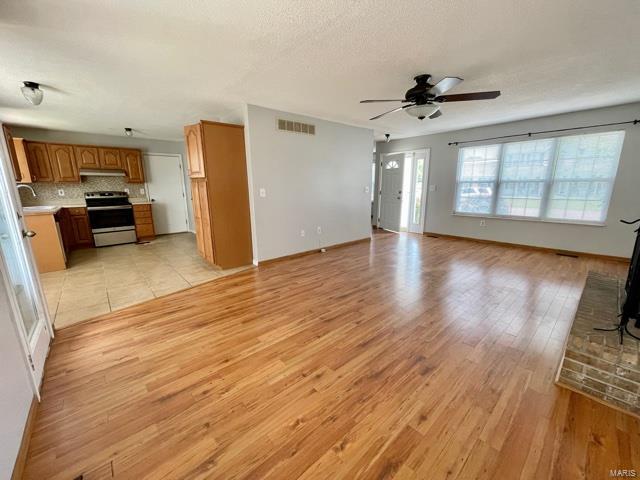 3276 Brookstone Court Belleville, IL 62221 - Photo 4 of 22