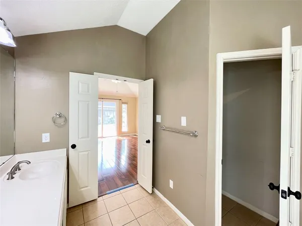 $2,600 | 1602 Lawick Circle, Sugar Land, TX 77478