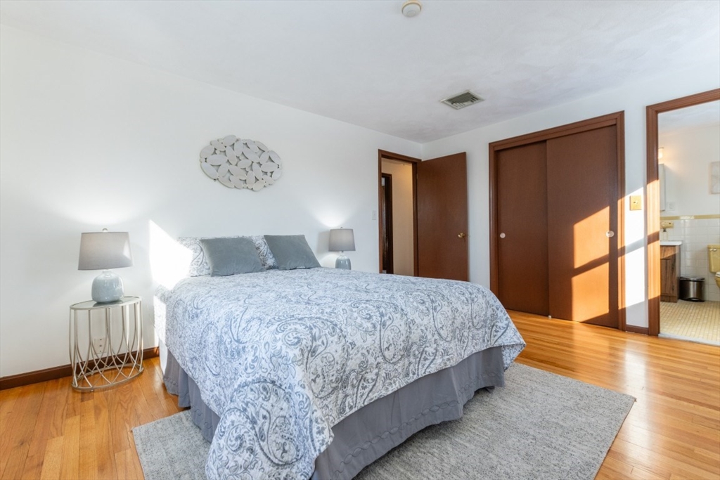 21 Meadowvale Road Burlington, MA 01803 - Photo 20 of 40