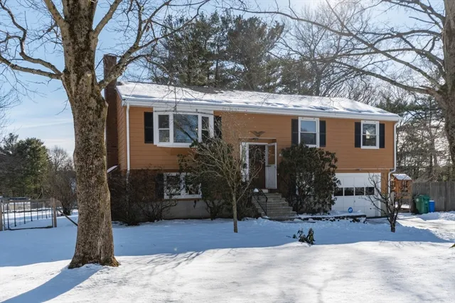 $799,900 | 21 Meadowvale Road, Burlington, MA 01803
