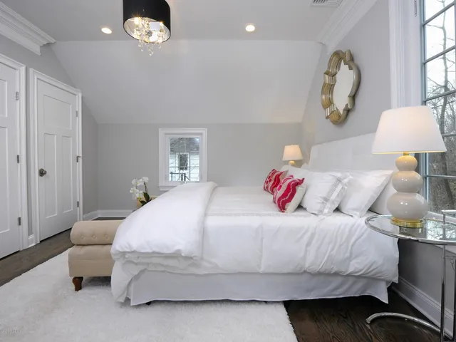 $16,000 | 200 Davis Avenue, Greenwich, CT 06830