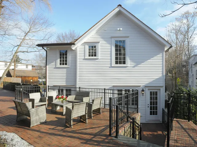 $16,000 | 200 Davis Avenue, Greenwich, CT 06830