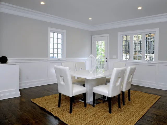 $16,000 | 200 Davis Avenue, Greenwich, CT 06830