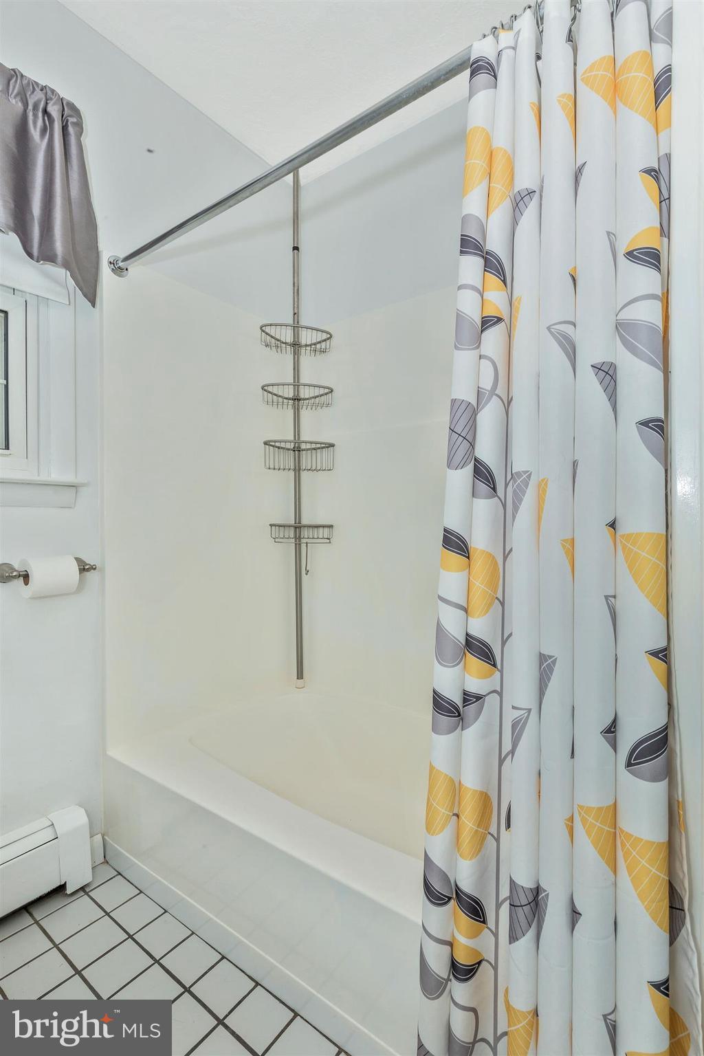 4691 Eagle Scout Road Dover, PA 17315 - Photo 23 of 30 Bath