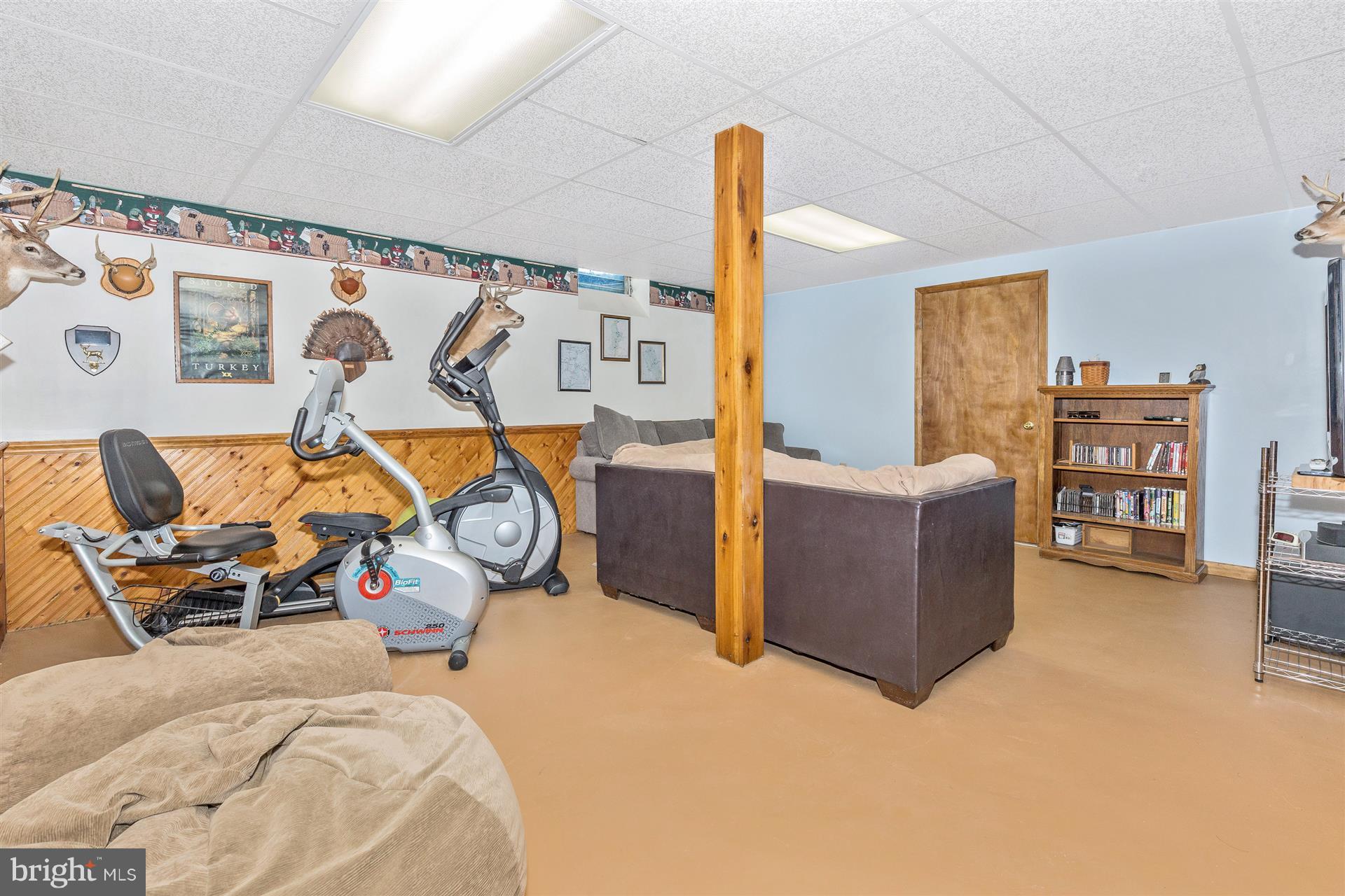 4691 Eagle Scout Road Dover, PA 17315 - Photo 25 of 30 Family Room