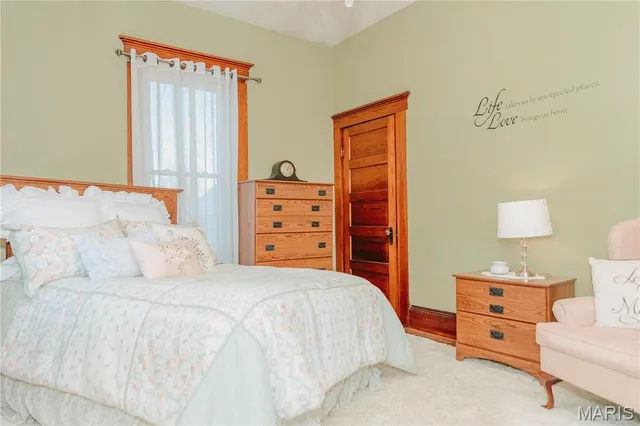 $305,000 | 104 West 3rd Street, Dixon, MO 65459