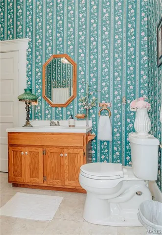 $305,000 | 104 West 3rd Street, Dixon, MO 65459