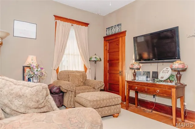 $305,000 | 104 West 3rd Street, Dixon, MO 65459