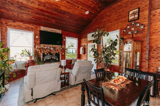 $305,000 | 104 West 3rd Street, Dixon, MO 65459