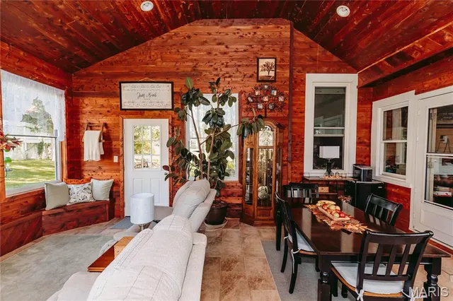 $305,000 | 104 West 3rd Street, Dixon, MO 65459