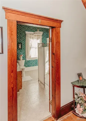 $305,000 | 104 West 3rd Street, Dixon, MO 65459