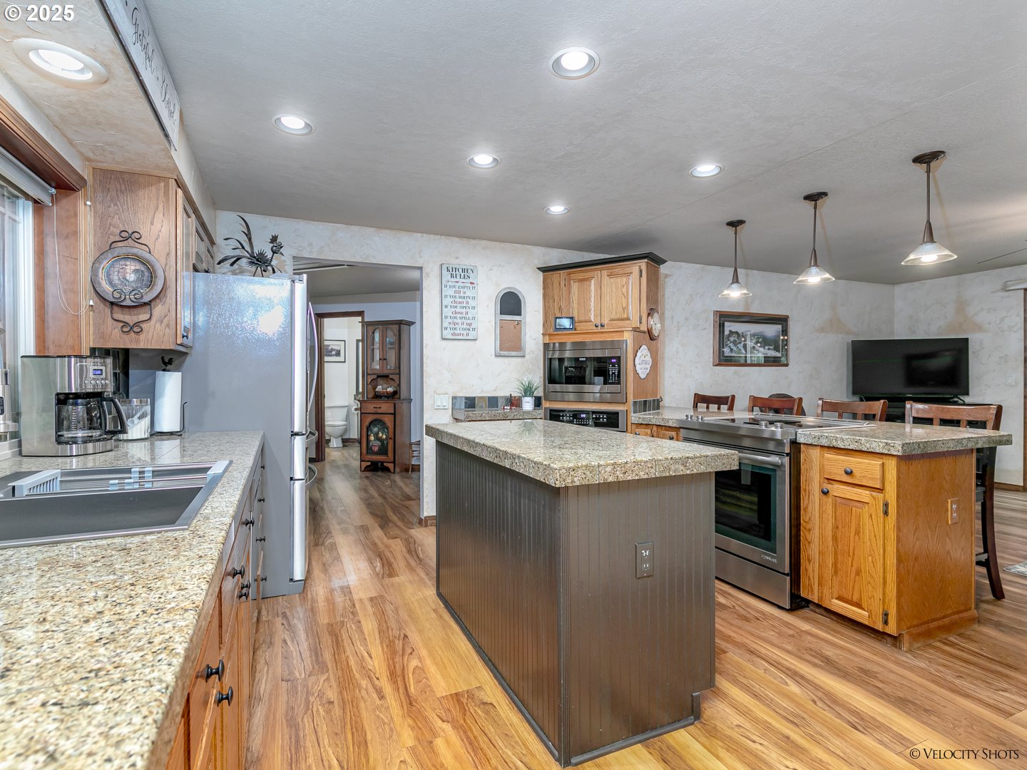 34777 Southeast Gunderson Road Sandy, OR 97055 - Photo 14 of 48