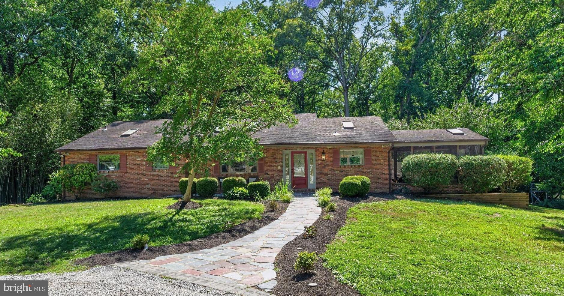 10800 Park Road Lorton, VA 22079 - Photo 1 of 49 Front Exterior