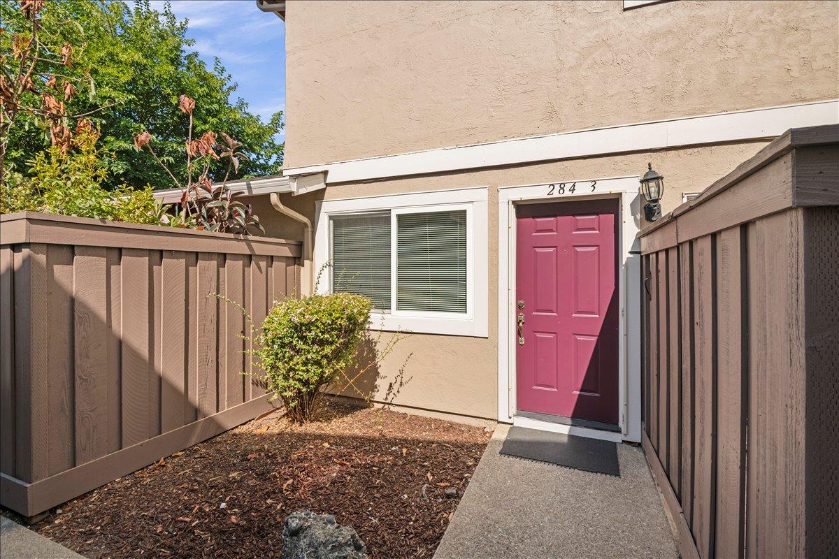 284 Rio Verde Place, Unit 3 Milpitas, CA 95035 - Photo 25 of 29 a view of a house with a wooden bench