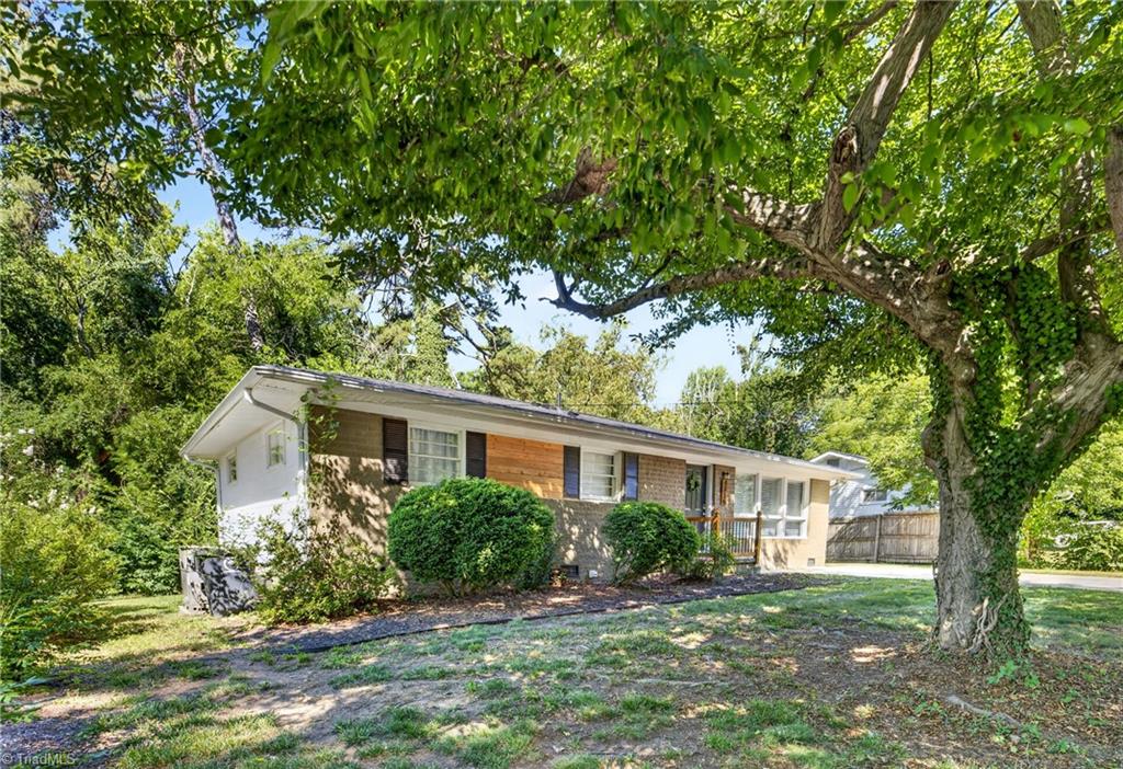 4316 Halifax Road Greensboro, NC 27407 - Photo 6 of 45