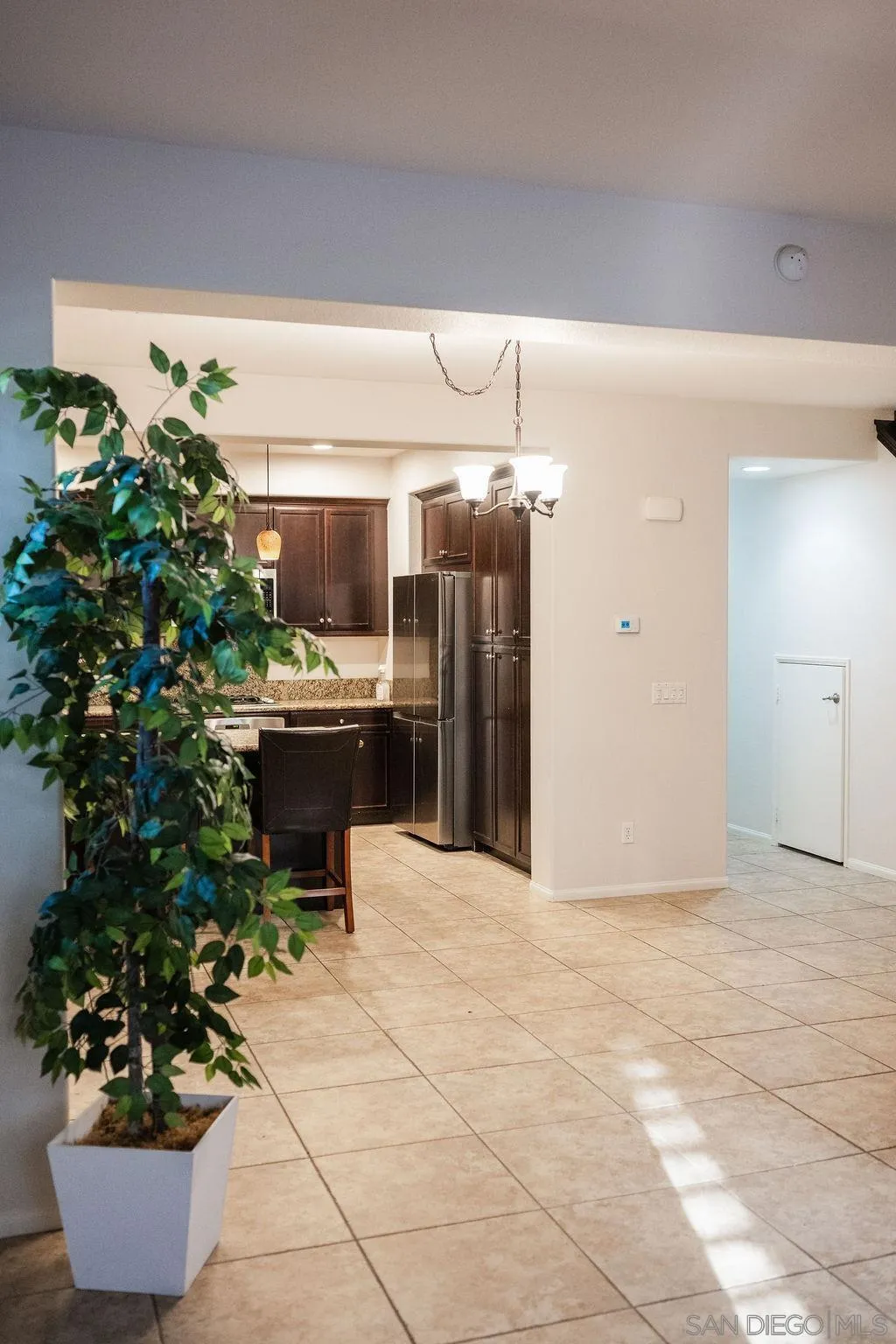 1808 Cyan Lane Chula Vista, CA 91913 - Photo 11 of 43 a kitchen with a sink and cabinets