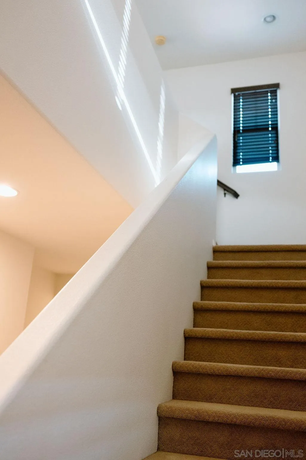 1808 Cyan Lane Chula Vista, CA 91913 - Photo 29 of 43 a view of entryway