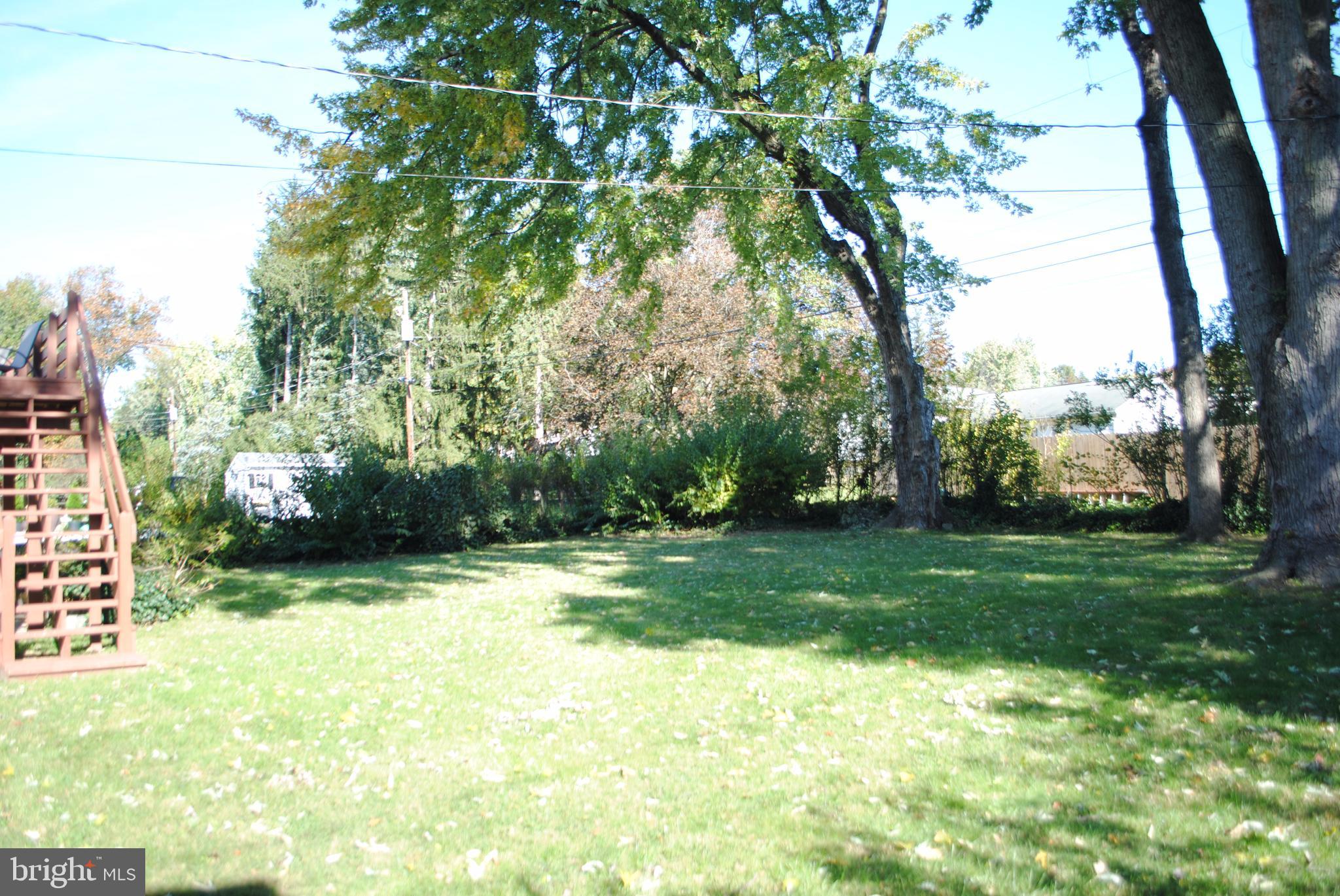 433 Haverhill Road Lancaster, PA 17601 - Photo 3 of 50