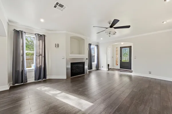 $400,000 | 902 Tanglewood Drive, Leander, TX 78641