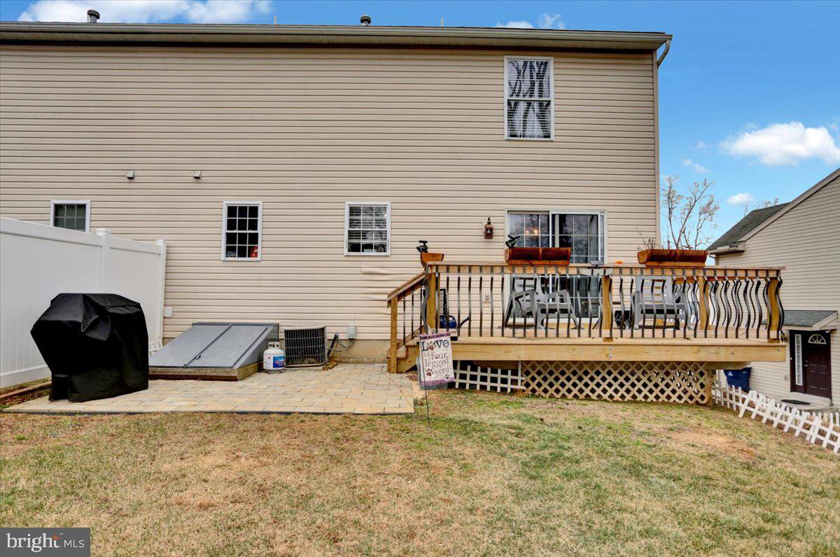 609 Frederick Street Reading, PA 19607 - Photo 21 of 22