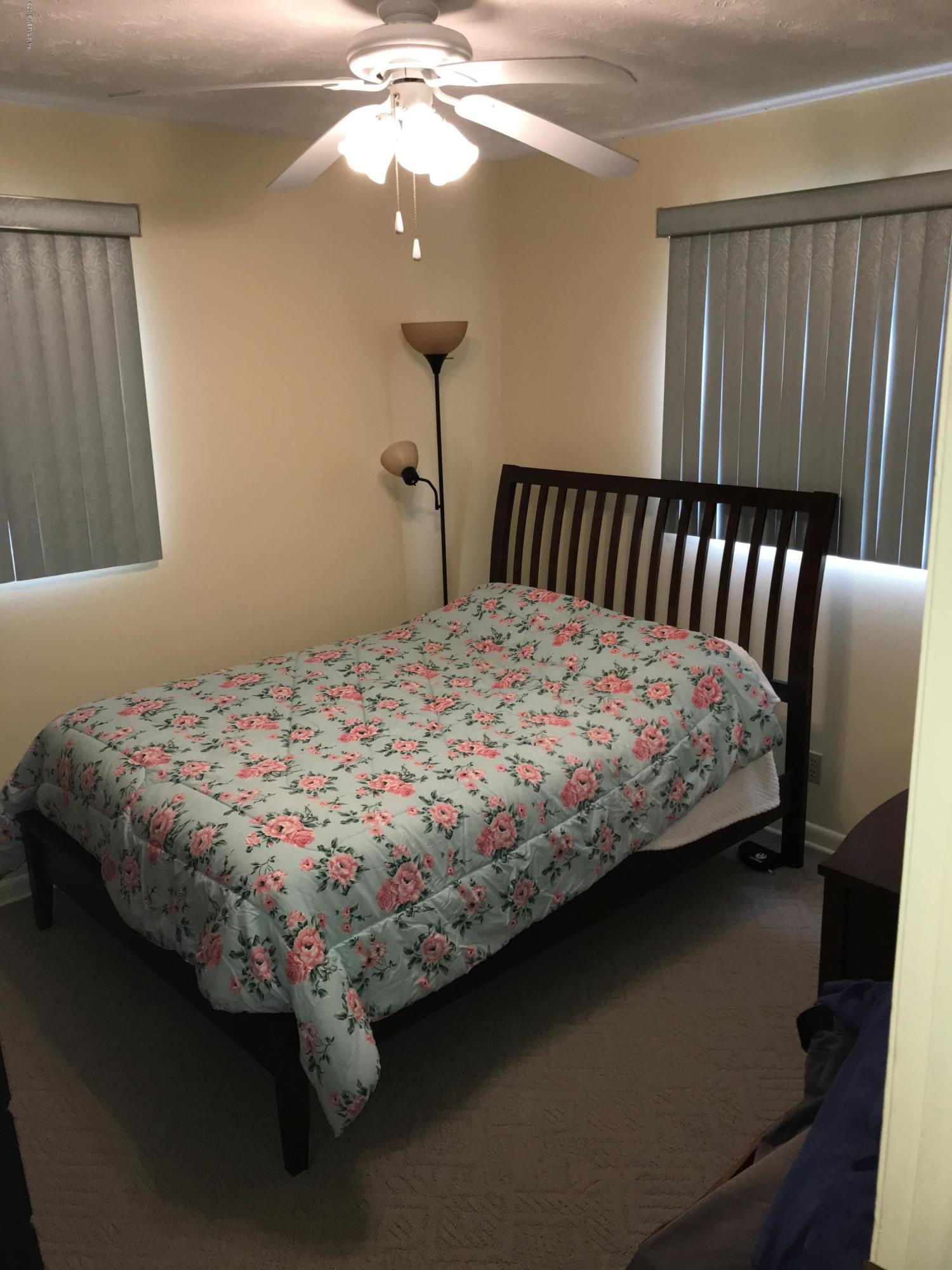 9270 Sibbald Road Jacksonville, FL 32208 - Photo 6 of 12 Bedroom 1