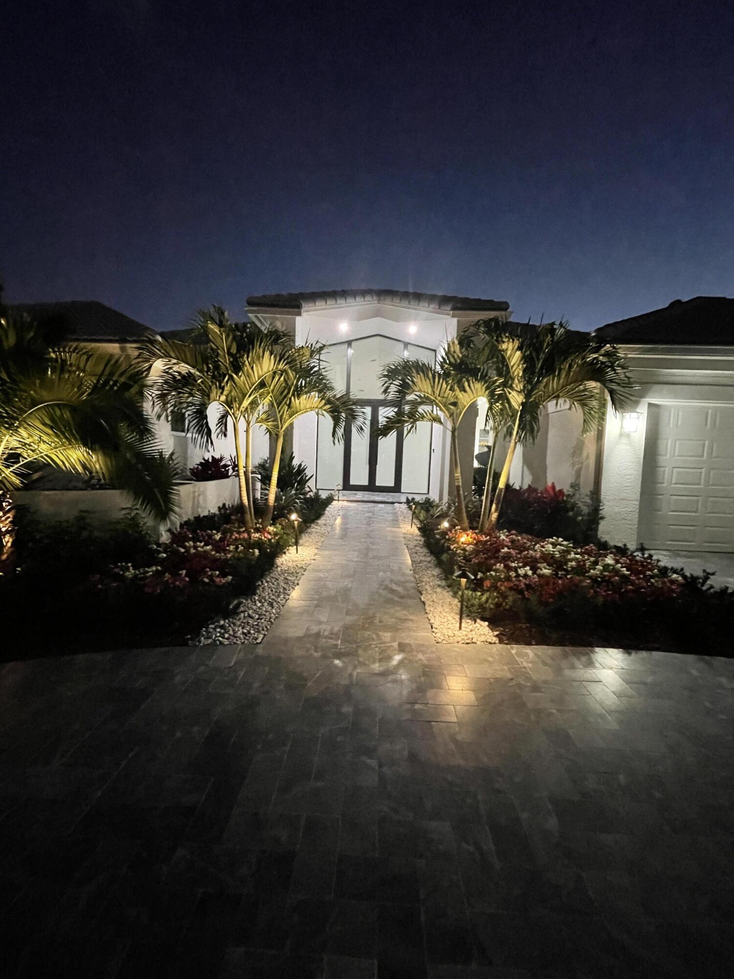 4824 Bocaire Boulevard Boca Raton, FL 33487 - Photo 49 of 71 House at night