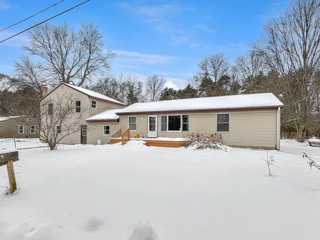 $269,900 | 70 20th Street, Otsego, MI 49078