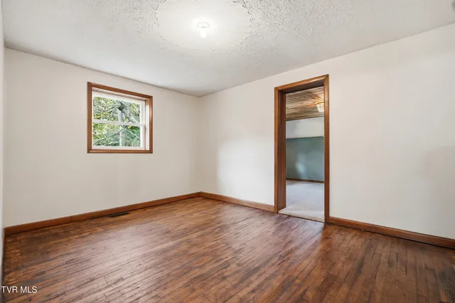 $269,000 | 4849 Sinking Creek Highway, Dungannon, VA 24245