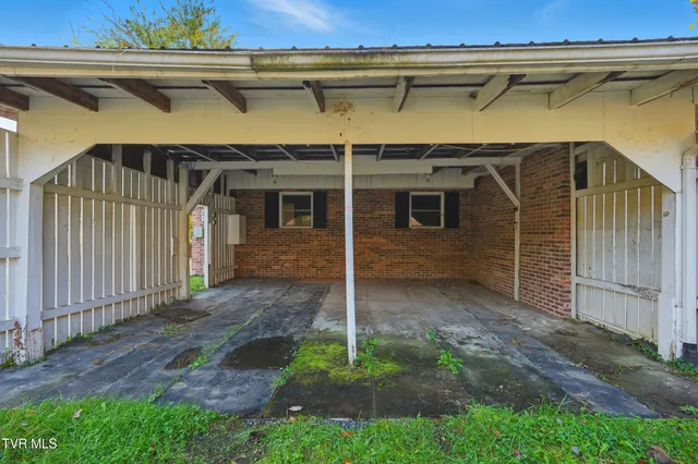 $269,000 | 4849 Sinking Creek Highway, Dungannon, VA 24245