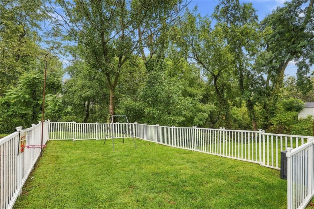 321 East Garden Road Pittsburgh, PA 15227 - Photo 27 of 29 Gallery Image 27