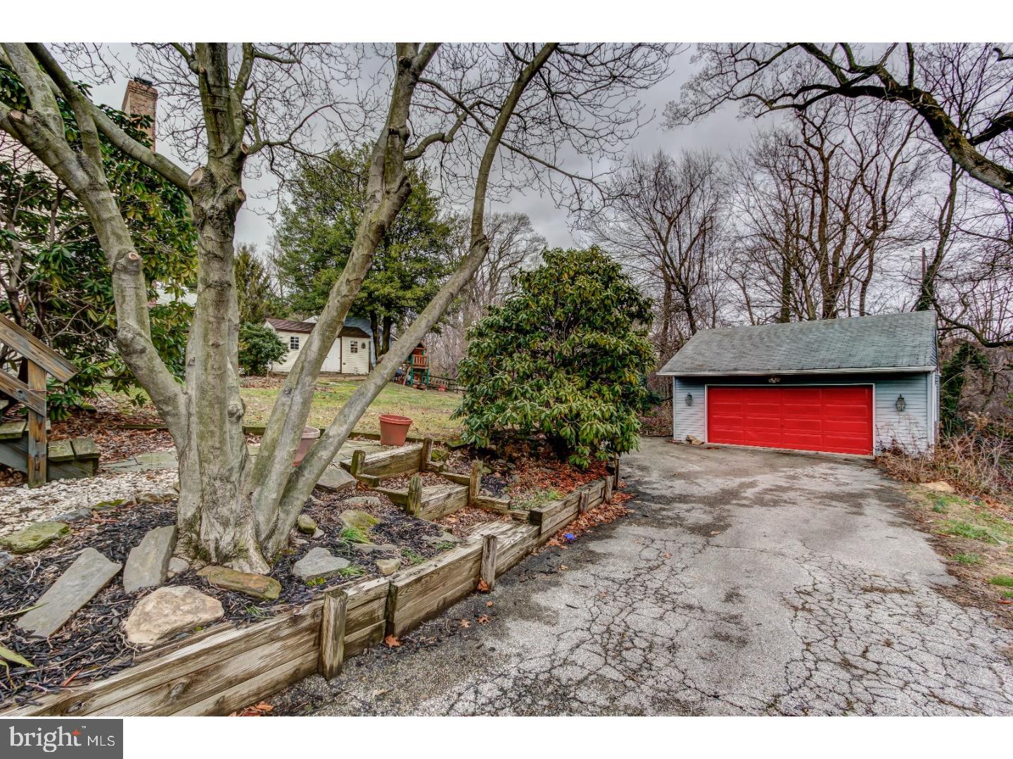 254 West Ridley Avenue Ridley Park, PA 19078 - Photo 4 of 25 a view of a yard with a tree