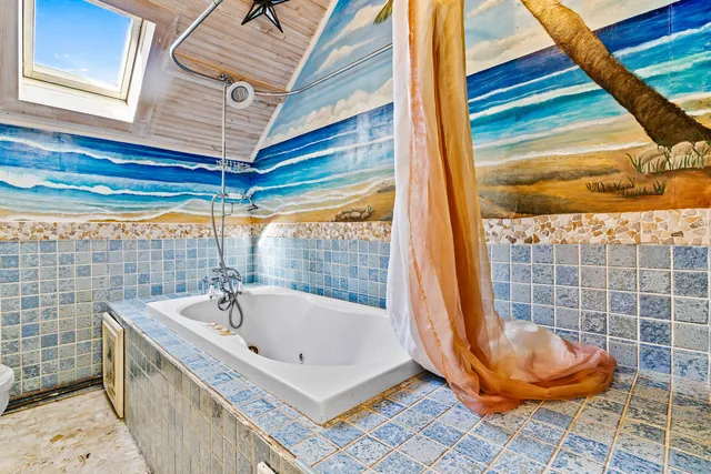 $2,100 | 14 High Street, East Lyme, CT 06357