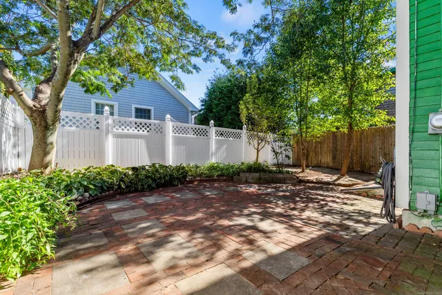 $2,100 | 14 High Street, East Lyme, CT 06357