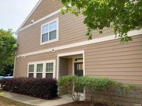 $1,900 | 213 Legends Way, Chapel Hill, NC 27516