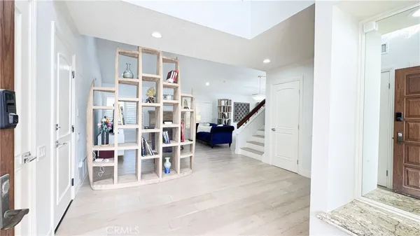 $7,500 | 2 Ramada, Irvine, CA 92620