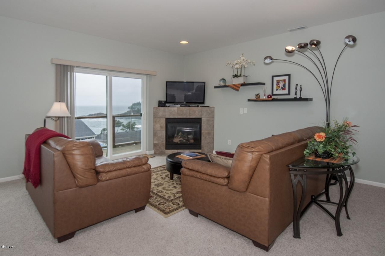 35-45 Northeast Clarke Street Depoe Bay, OR 97341 - Photo 17 of 48 Living Room-Snuggle Up