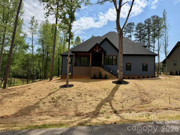 $775,000 | 276 Broken Arrow Drive, Statesville, NC 28677