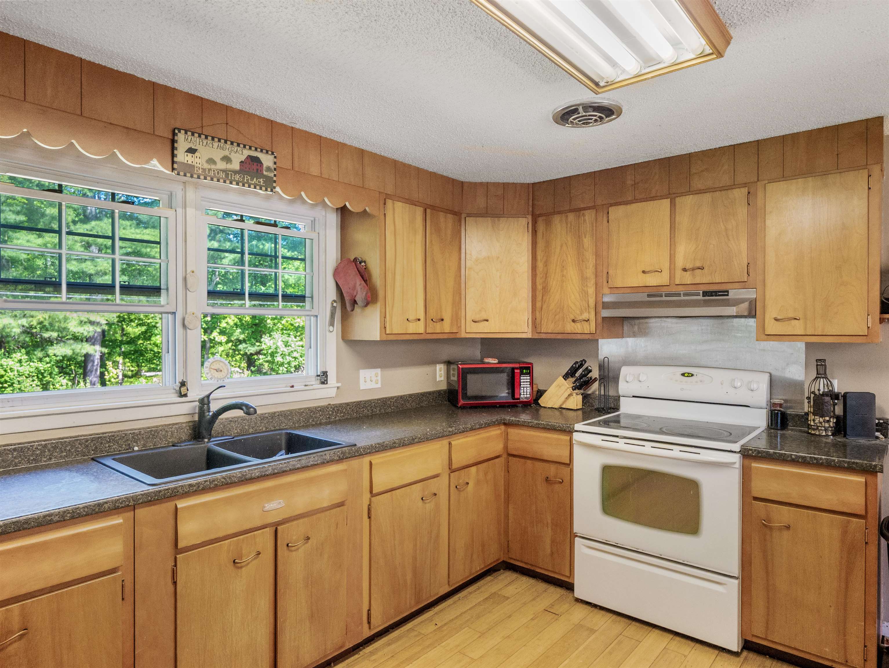 56 Prior Drive Rutland Town, VT 05701 - Photo 4 of 25