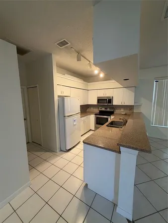 $2,500 | 7803 50th Place East, Bradenton, FL 34203