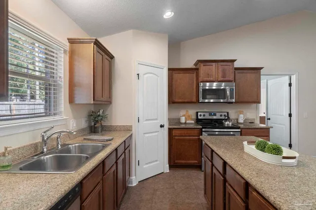 $355,000 | 5607 Cane Syrup Circle, Pace, FL 32571