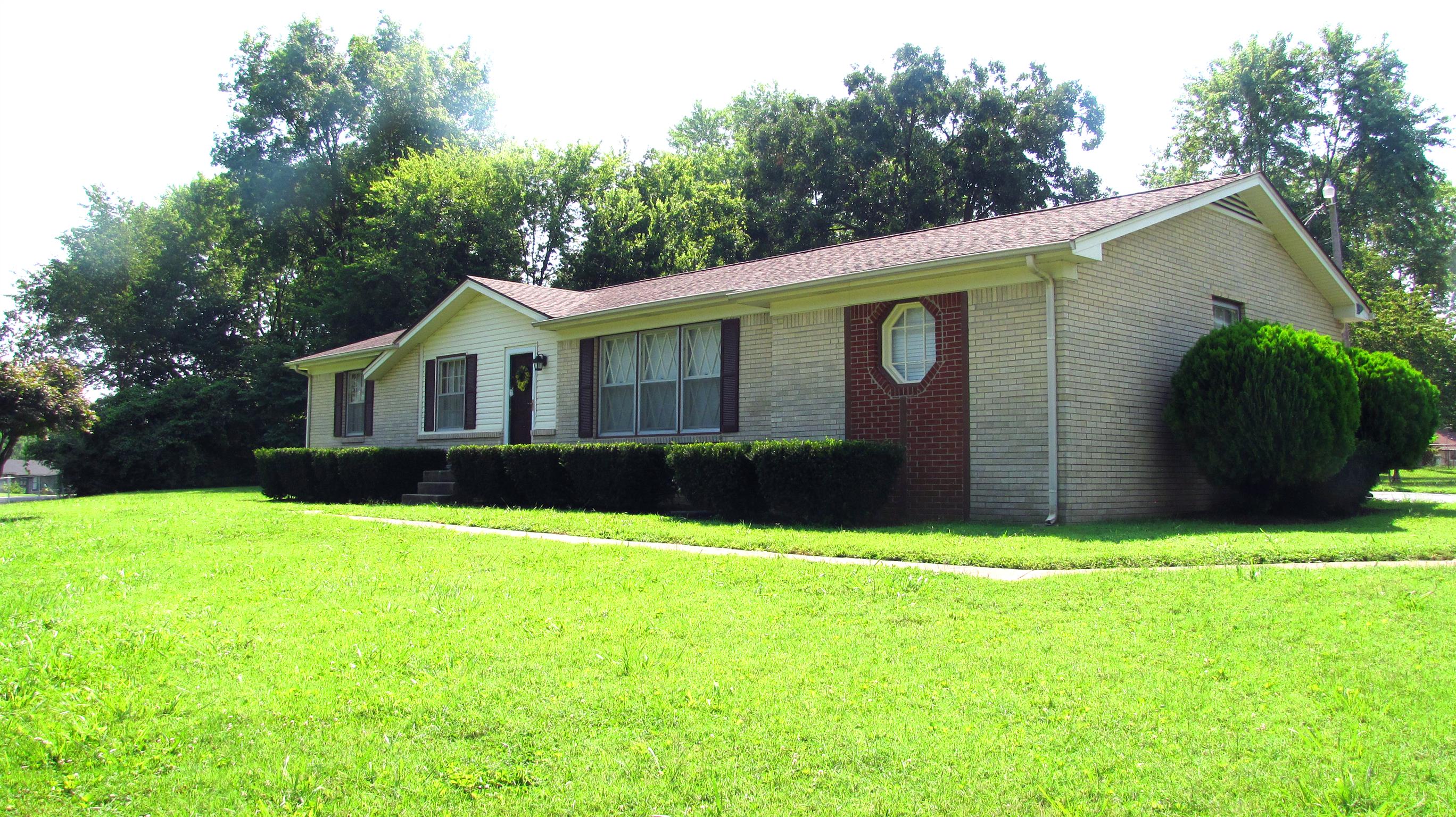 517 Paddy Run Road Clarksville, TN 37042 - Photo 3 of 15 Gallery Image 3