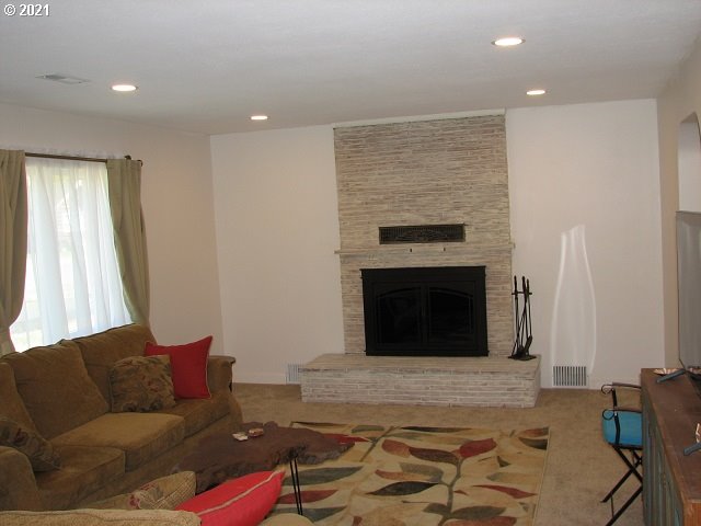 203 First Street Fossil, OR 97830 - Photo 3 of 23 Gallery Image 3