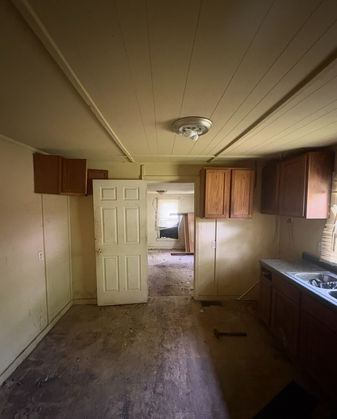 588 19th Avenue West Springfield, TN 37172 - Photo 9 of 13