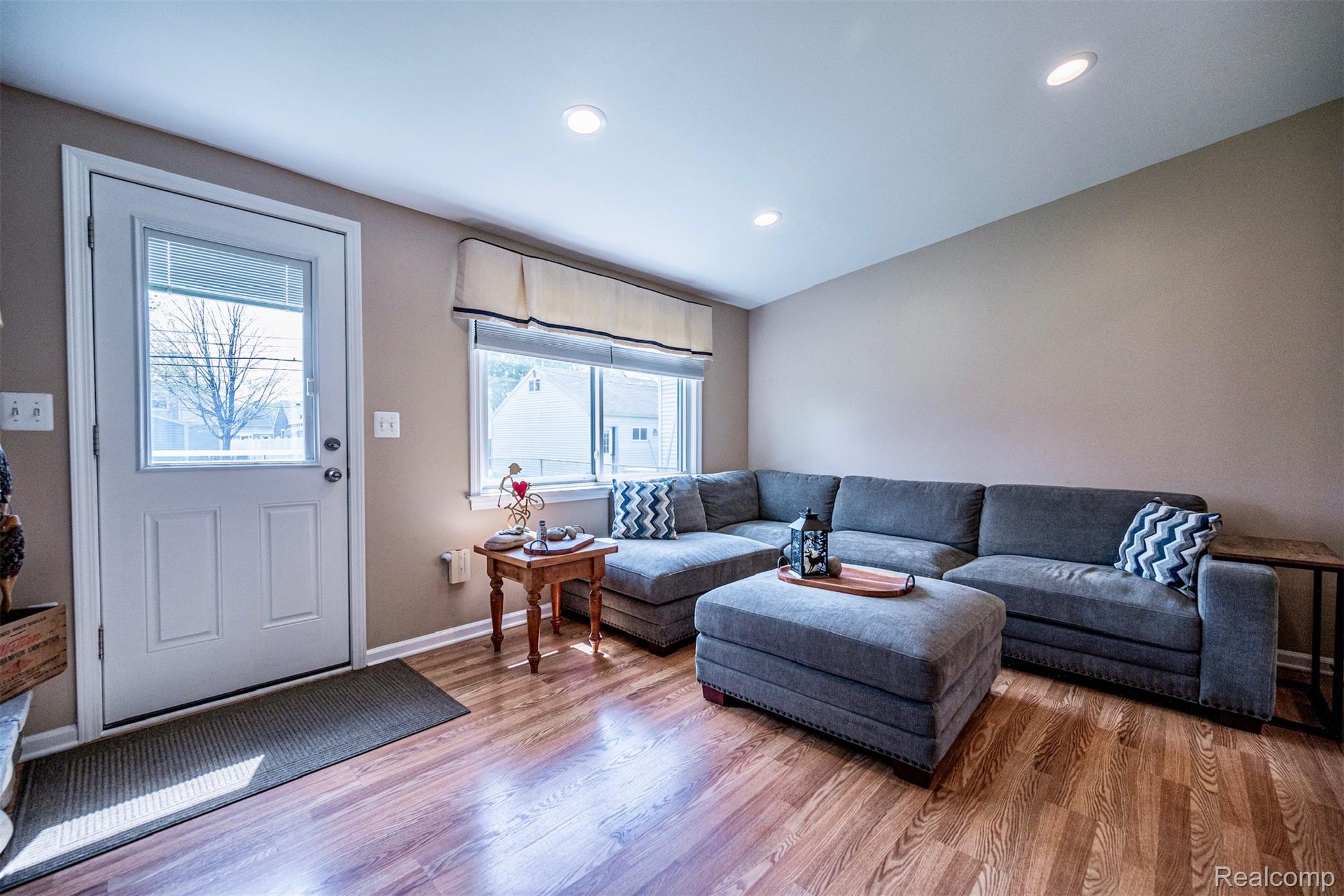3317 Normandy Road Royal Oak, MI 48073 - Photo 5 of 14 Family Room with Fireplace