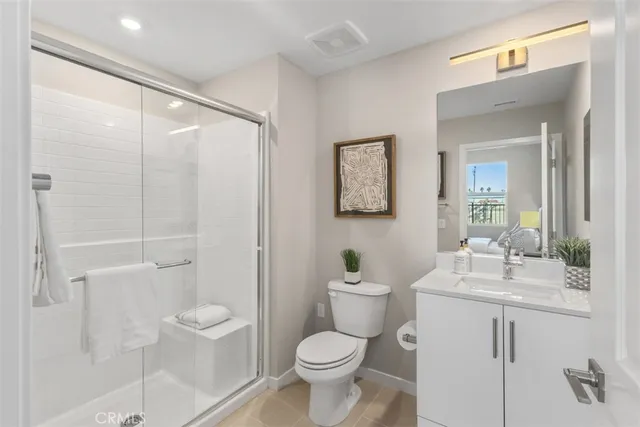 $6,100 | 109 South Laxore Street, Unit 303, Anaheim, CA 92804