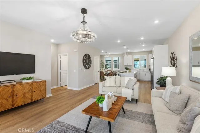 $6,100 | 109 South Laxore Street, Unit 303, Anaheim, CA 92804