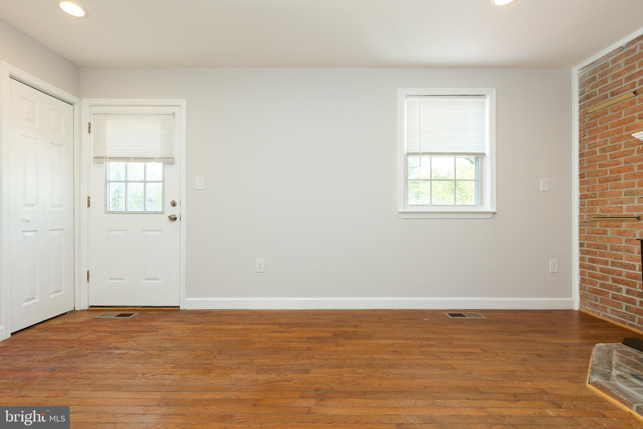 9004 Roundleaf Way Gaithersburg, MD 20879 - Photo 11 of 55