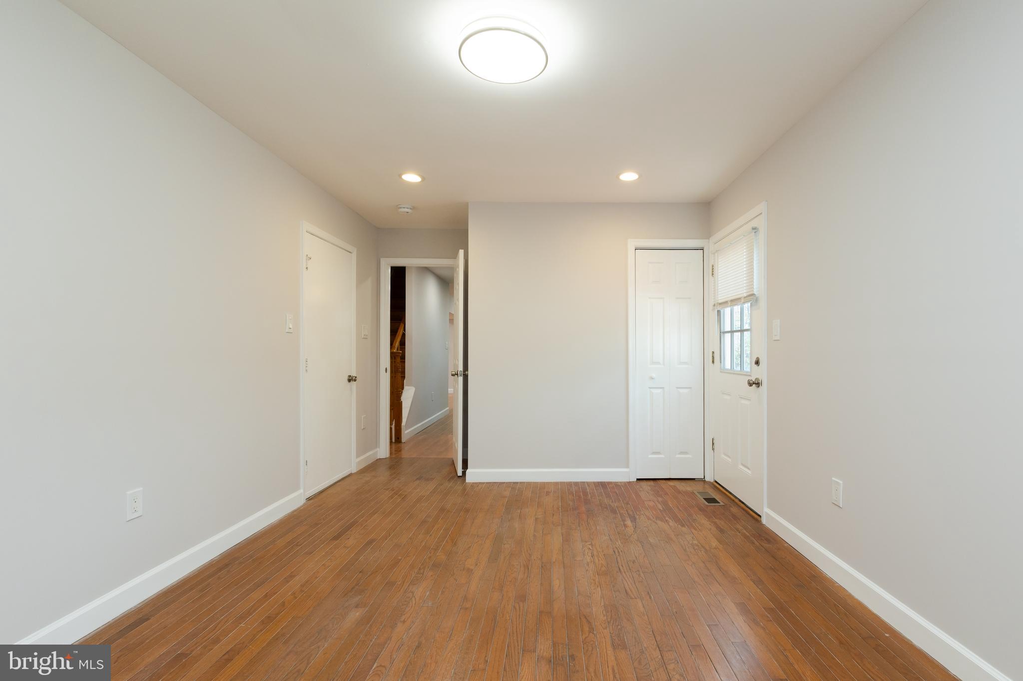 9004 Roundleaf Way Gaithersburg, MD 20879 - Photo 15 of 55